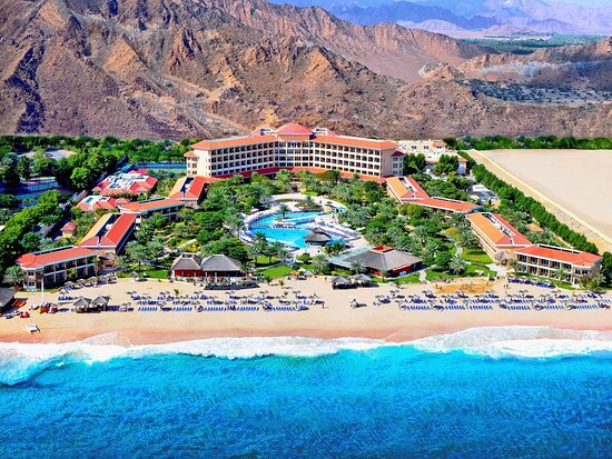Fujairah Rotana Resort & Spa Al Aqah Beach 5*